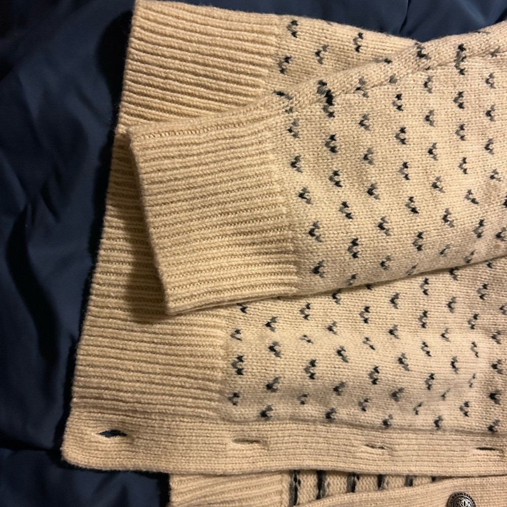 LL Bean women's sweater extra large.  100% lambs wool. - Picture 3 of 7